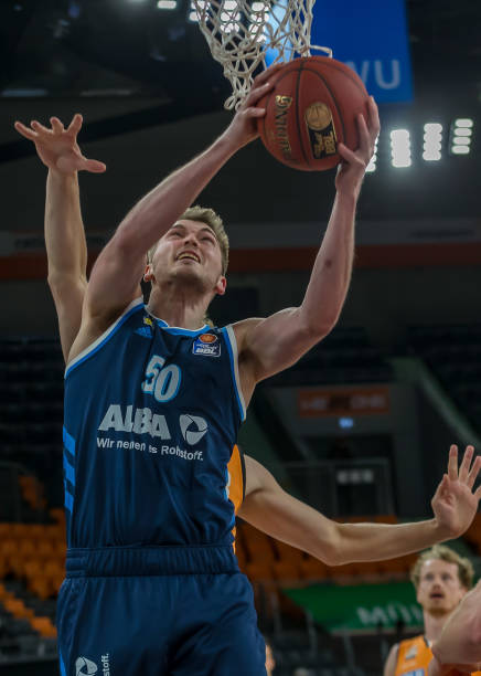 9年中日女 9年中日女