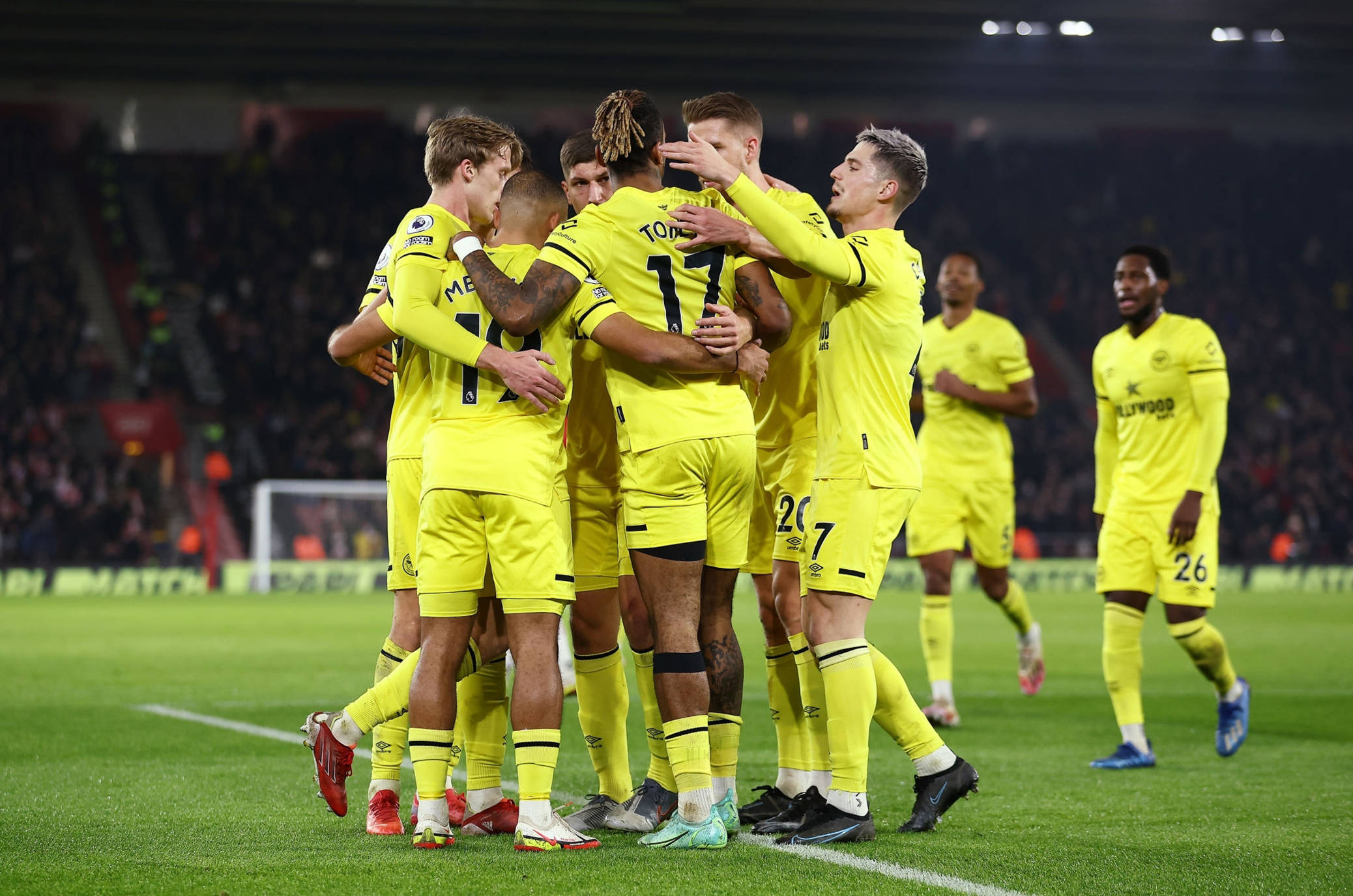 让俱乐部内 让俱乐部内