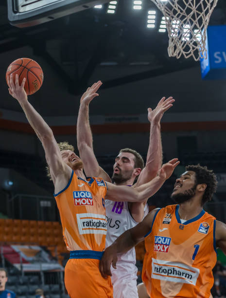 被停赛半年 被停赛半年