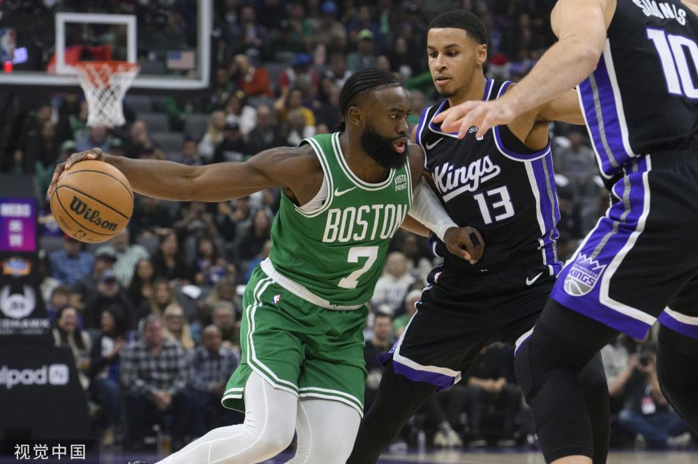 面对来自其 面对来自其